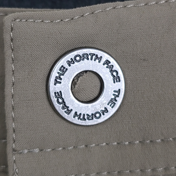 The North Face sage green lightweight hiking casual activewear shorts, sz 10 - Picture 5 of 8